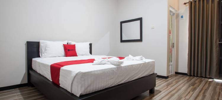 红门伊斯兰教Plus-靠近巴纽旺宜机场(RedDoorz Syariah Plus Near Banyuwangi Airport)图片