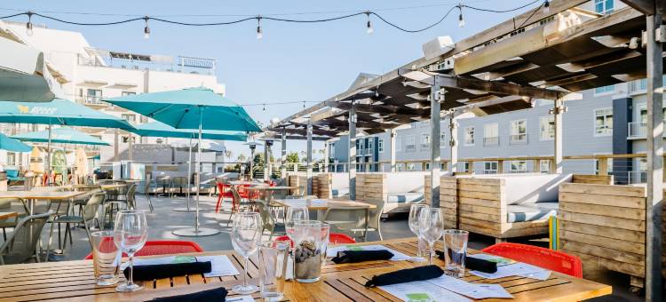 Marriott Oceanside Beach的SpringHill套房(SpringHill Suites Oceanside Beach)图片