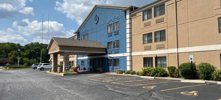 格伦代尔/密尔沃基美吟温德姆酒店(AmericInn by Wyndham Glendale/Milwaukee)图片