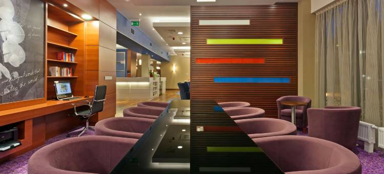 华沙机场希尔顿欢朋酒店(Hampton by Hilton Warsaw Airport)图片