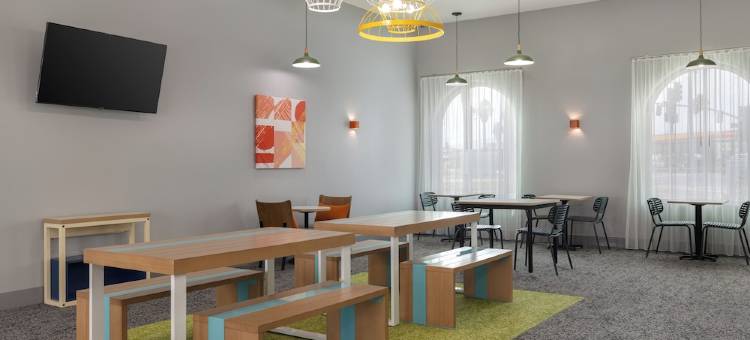 希尔顿Spark酒店 圣纳拉 I-5(Spark by Hilton Santa Nella)图片