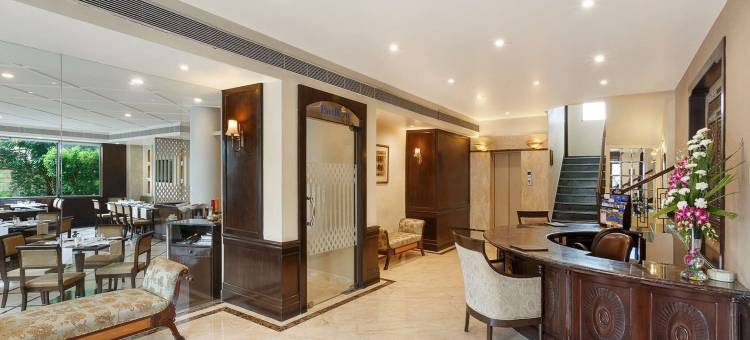 拉普诶斯珀尔提克萨罗瓦尔酒店(La Place Sarovar Portico Lucknow)图片