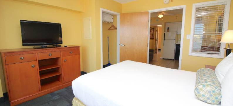 海洋金沙度假村，海滨，维吉尼亚海滩，由Vacatia管理(Ocean Sands Resort, Oceanfront, Virginia Beach by Vacatia)图片