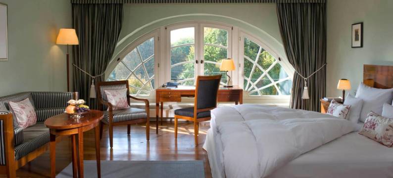 舒尔兹伯格城堡酒店(Schlosshotel Burg Schlitz)图片