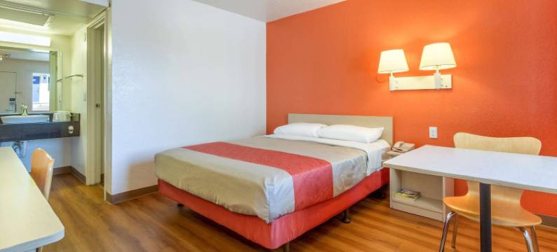 凤凰城北贝尔路6号汽车旅馆(Motel 6 Phoenix, AZ - North Bell Road)图片