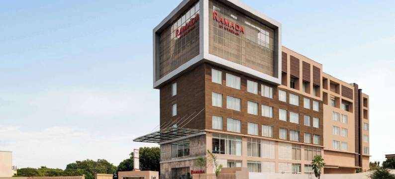 哥拉克布尔威登华美达酒店，哥拉克纳特曼迪尔路(Ramada by Wyndham Gorakhpur Gorakhnath Mandir Road)图片