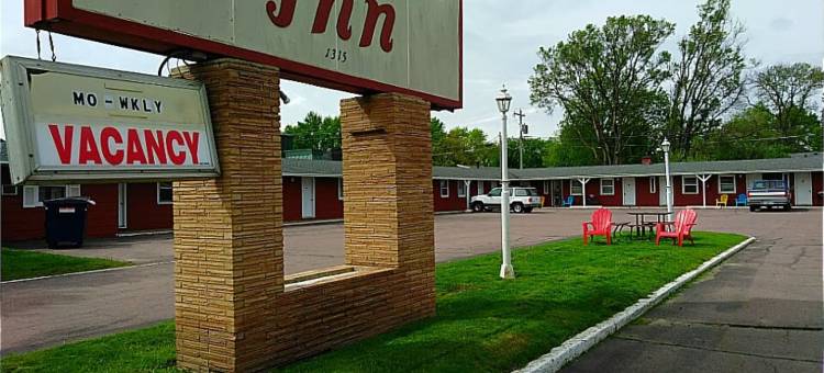 新阿尔姆科洛尼亚尔长住OYO旅馆(Colonial Inn Extended Stay by OYO New Ulm)图片
