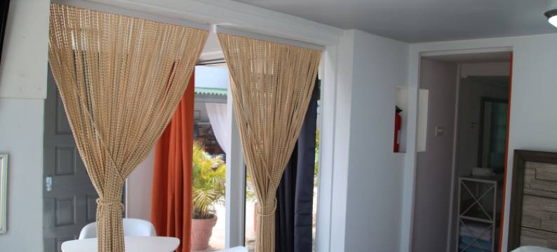 珊瑚礁海滩酒店(Coral Reef Beach)图片