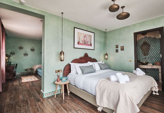 Dar Jasmine Hotel Overview