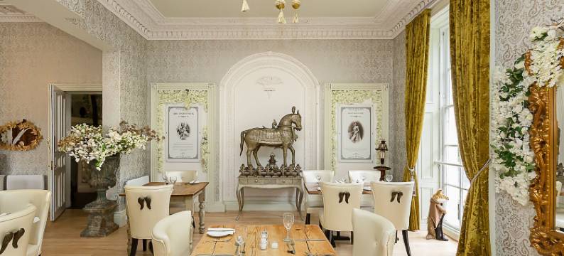 雷恩山庄(RainHill Hall Hotel)图片