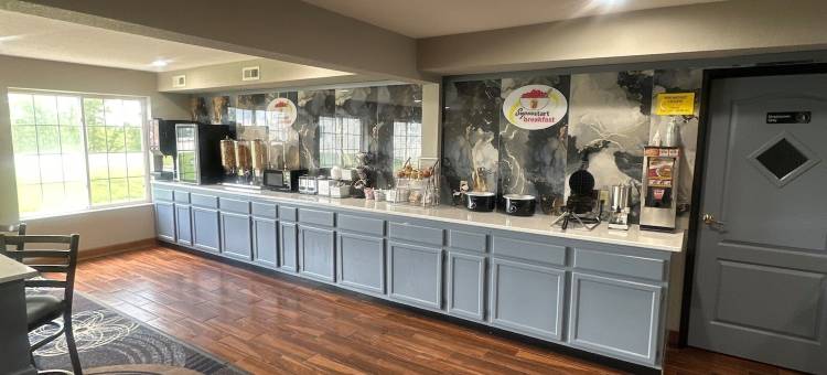 奥沙克湖速8酒店(Super 8 by Wyndham Lake of the Ozarks)图片