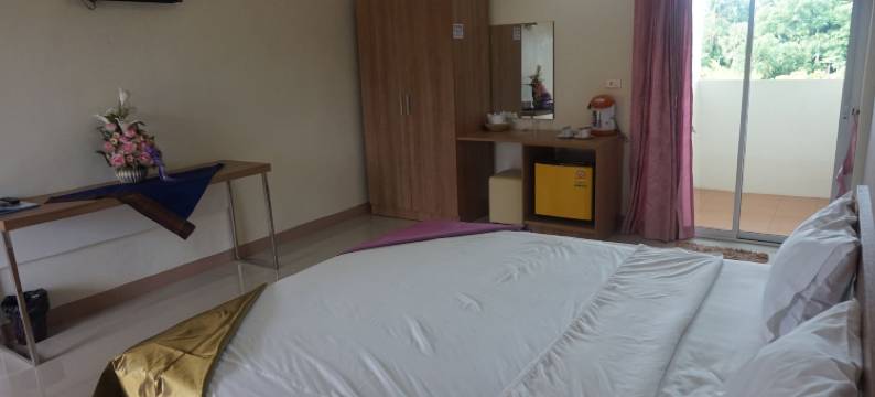 邦姆恩萨耶旅馆(Bumnsaya Place)图片