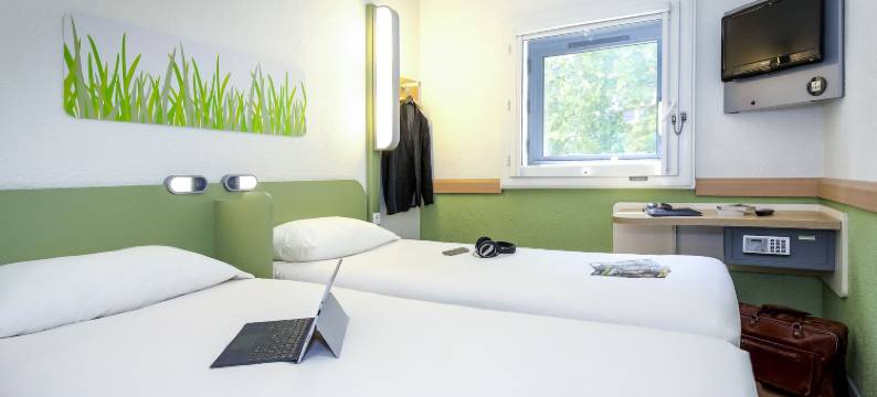 First Inn Hotel 阿普特(First Inn Hotel)图片