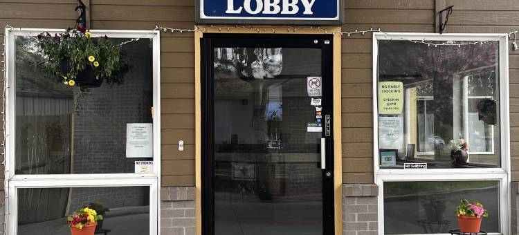 福里斯特格罗夫希尔斯伯勒美洲最佳价值套房酒店(Americas Best Value Inn & Suites-Forest Grove/Hillsboro)图片