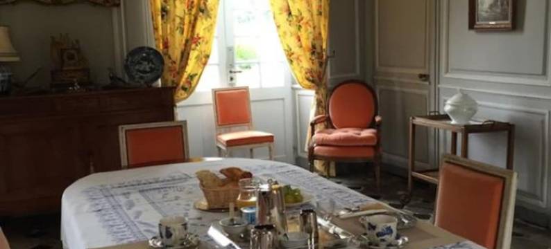 阿斯尼埃贝桑住宿加早餐旅馆(Le Château d'Asnières en Bessin)图片