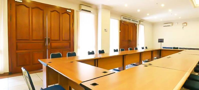 678酒店-查旺(678 Hotel Cawang by Cocotel)图片