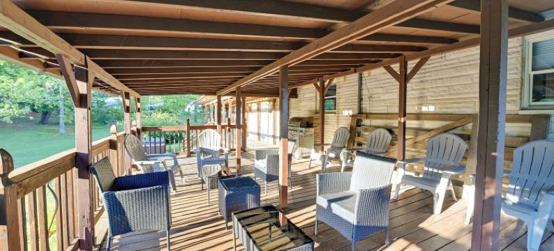 红河峡谷小屋：徒步+放松！(Red River Gorge Cabin: Hike + Relax!)图片