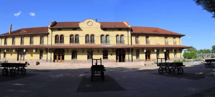 梅德拉诺酒店(Hotel Medrano Temáticas and Business Rooms Aguascalientes)图片