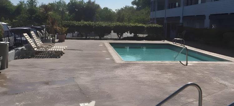 使命谷里弗利夫酒店(Riverleaf Inn Mission Valley)图片