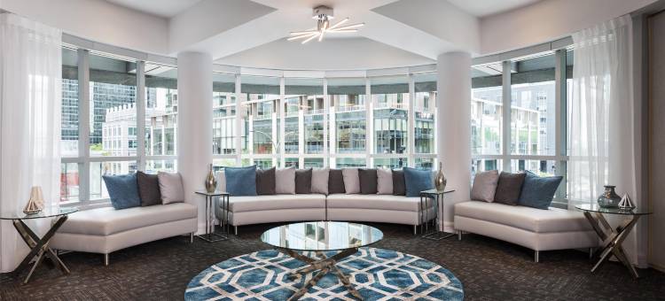 蒙特利尔华威水晶酒店(Warwick Le Crystal Montreal)图片