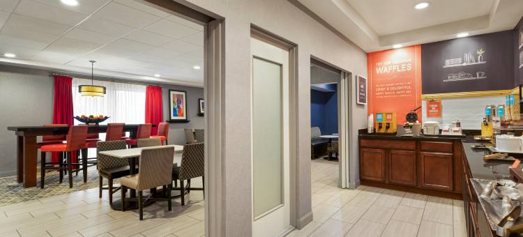 堪萨斯城蓝泉城希尔顿欢朋酒店(Hampton Inn Kansas City/Blue Springs)图片