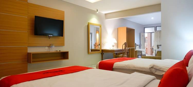 红门酒店Plus-斯里坎迪肯达里酒店(RedDoorz Plus Near Haluoleo University)图片