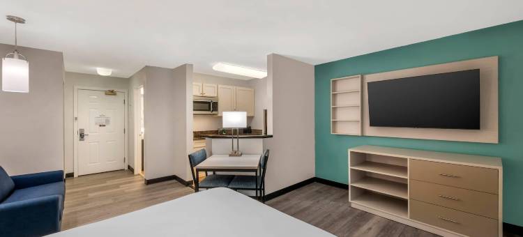 斯特林近杜勒斯镇中心的美茵斯坦套房酒店(Dulles Suites)图片