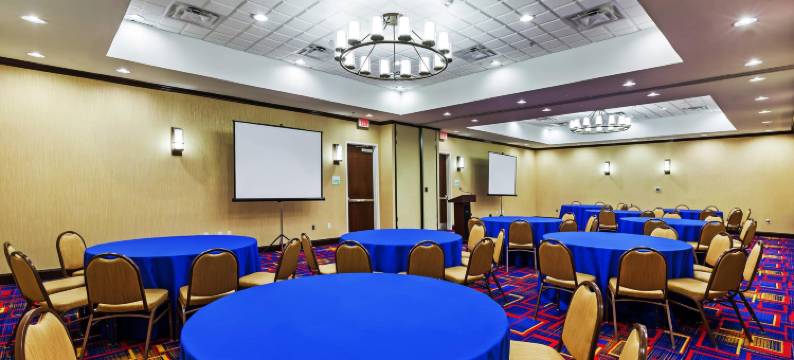 克拉丽奥酒店科勒尼- Plano West(Clarion Hotel the Colony - Plano West)图片