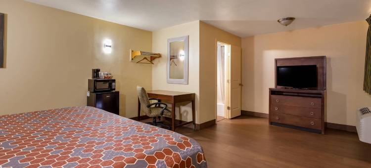 路德道旅馆和套房东部(Rodeway Inn & Suites East)图片