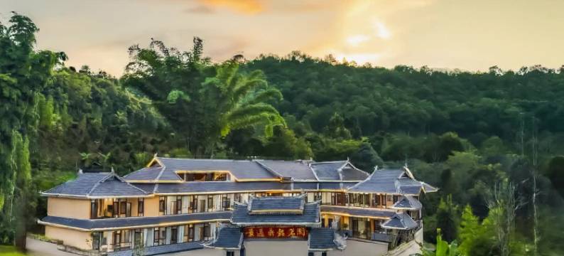 景邁鼎懿茗園(景迈糯干古寨店)图片