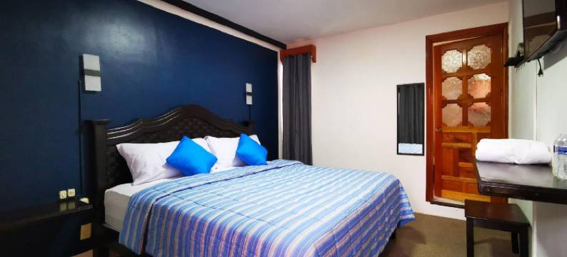 Capital O 洛杉矶圣克里斯托瓦尔德拉斯卡萨斯旅馆(Capital O Hospedaje Los Angeles)图片