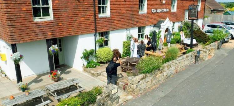 体育人客栈(The Sportsman Inn)图片