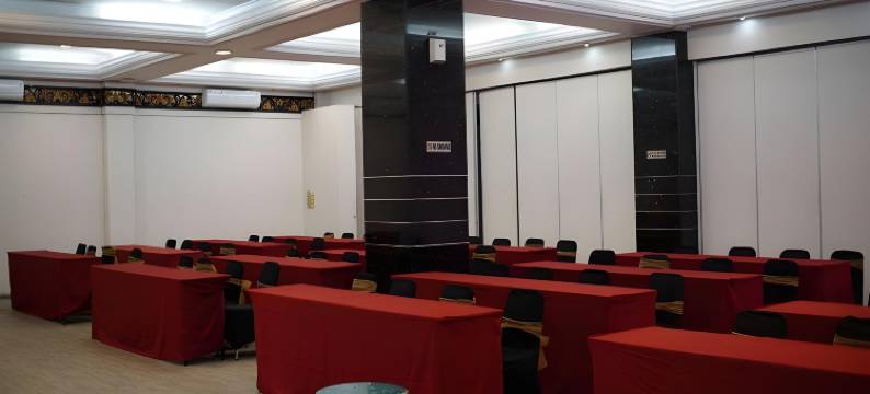 新普里花园酒店 - 三宝垄机场(Hotel New Puri Garden Bandara Semarang)图片
