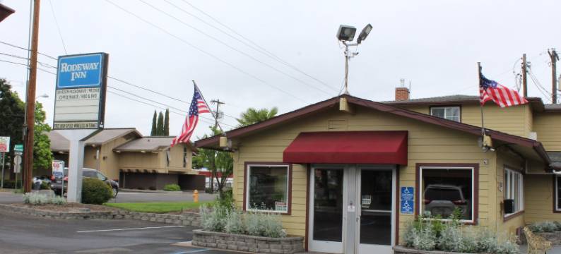 罗德威酒店梅德福南I-5(Rodeway Inn Medford South I-5)图片