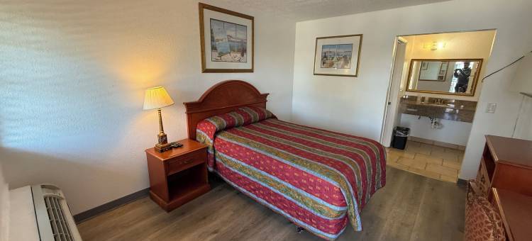 索拉诺旅馆 瓦列霍纳帕谷 / 六旗乐园(Solano Inn Vallejo Napa Valley / Six Flags)图片