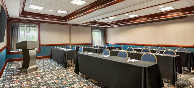 希尔顿欢朋酒店-杜勒斯瀑布(Hampton Inn Dulles/Cascades)图片