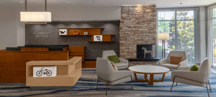 亚特兰大阿克沃斯万枫酒店(Fairfield Inn & Suites Atlanta Acworth)图片