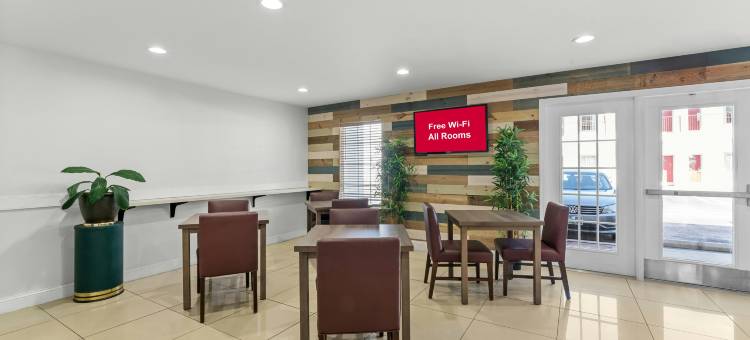 威尔逊红屋顶套房酒店(Red Roof Inn & Suites Wilson)图片