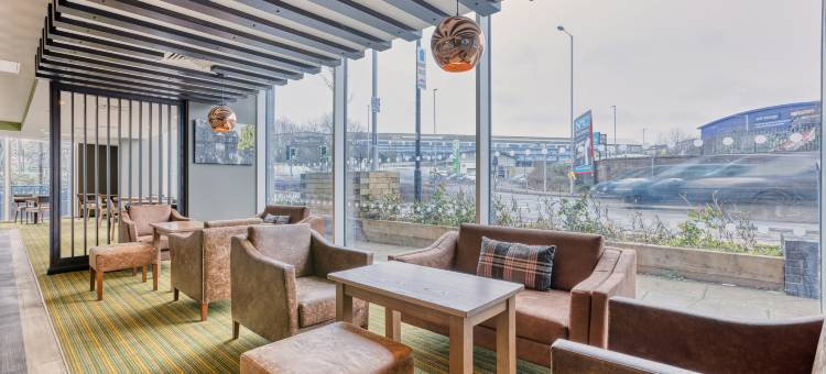 伦敦新南门普瑞米尔酒店(Premier Inn London New Southgate)图片