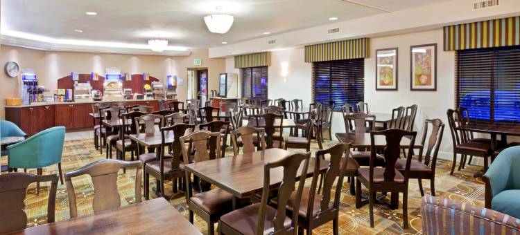 智选假日套房酒店普亚勒普(塔科马区)(Holiday Inn Express & Suites Puyallup (Tacoma Area))图片