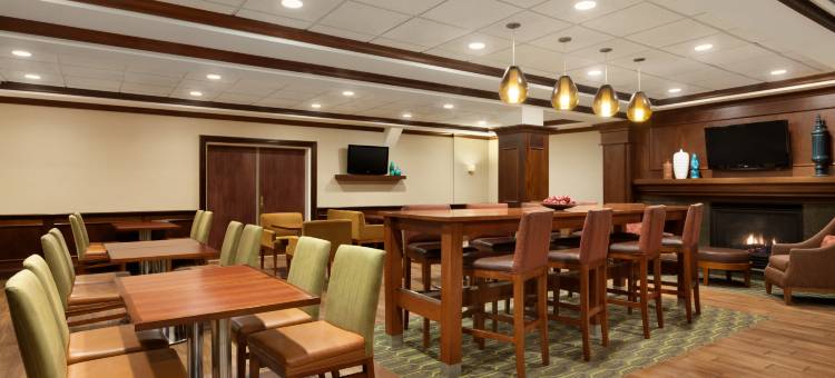 长岛布鲁克海文欢朋酒店(Hampton Inn Long Island-Brookhaven)图片