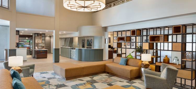 希尔顿坎贝尔达伯翠 - 普鲁内雅德广场酒店(DoubleTree by Hilton Campbell - Pruneyard Plaza)图片