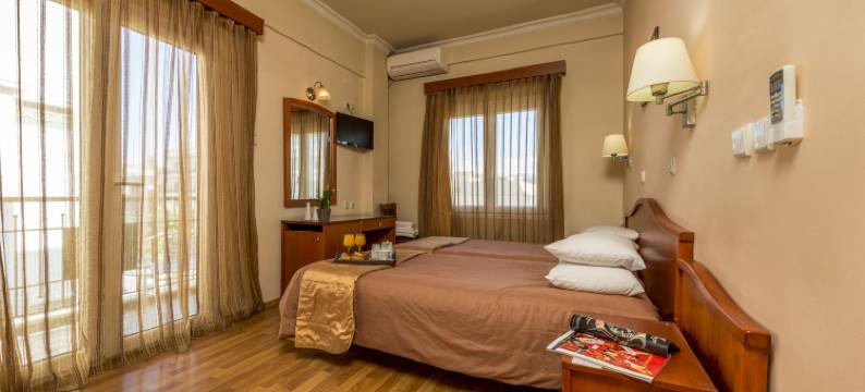 拉科尼亚酒店(Lakonia Hotel)图片