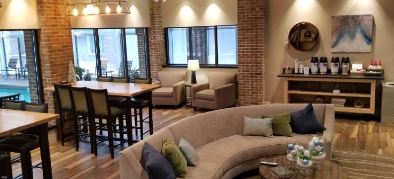 东兰辛-奥克莫斯贝斯特韦斯特套房酒店(Best Western Okemos/East Lansing Hotel  Suites)图片