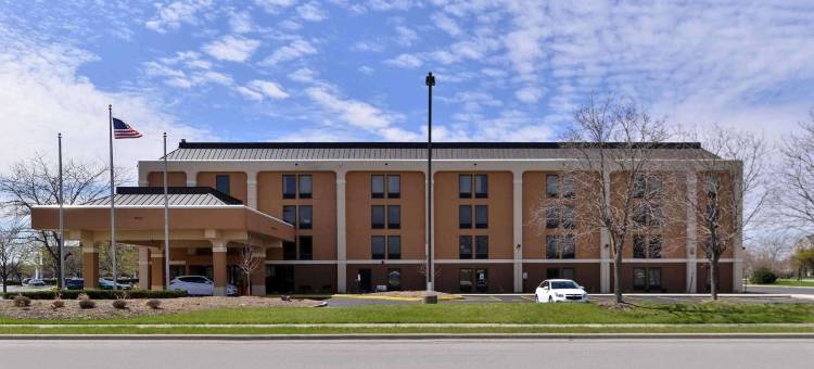 马特森凯艺套房酒店 - 近 I-57(Quality Inn & Suites Matteson Near I-57)图片