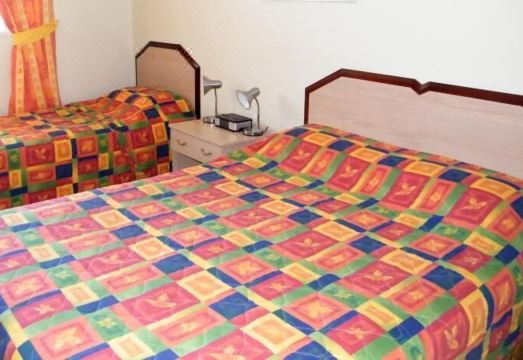 Clansman Motel Hotel Overview