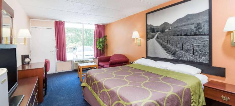 黑山速8酒店(Super 8 by Wyndham Black Mountain)图片