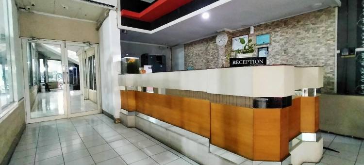 特尔纳特尼尔瓦纳酒店-红伙伴(Hotel Nirwana Ternate RedPartner)图片