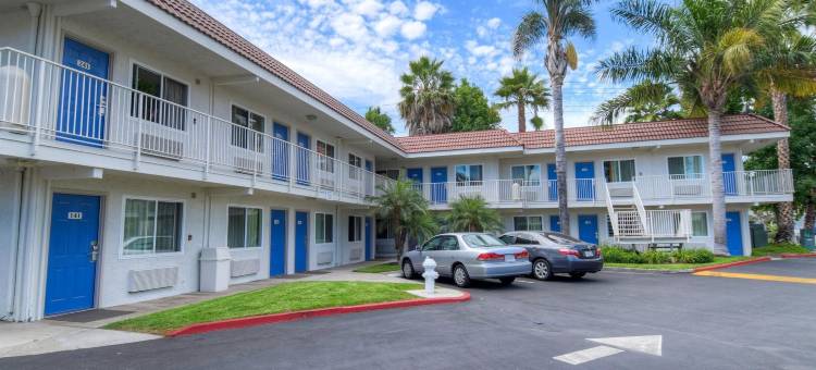 科斯塔梅萨6号汽车旅馆(Motel 6 Costa Mesa, CA)图片