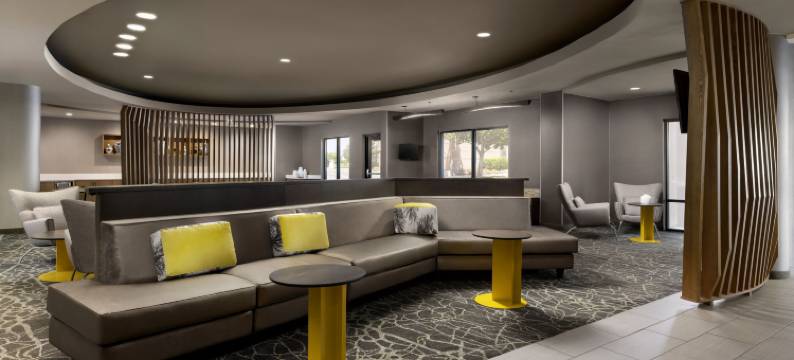 弗雷斯诺万豪SpringHill酒店(SpringHill Suites Fresno)图片